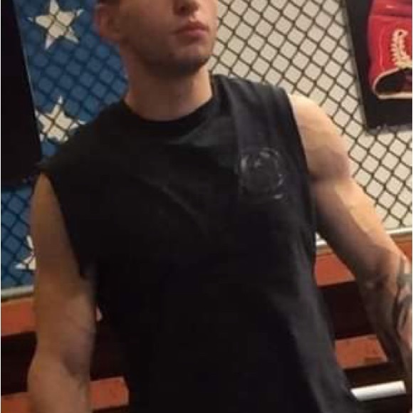 Meet your Posher, Thomas - Picture 2 of 2